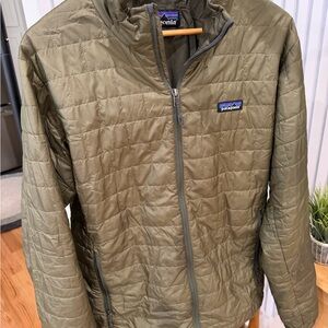 Patagonia Men’s Olive Nano puff Jacket